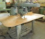 Circular radial de retezat, DEWALT